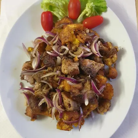 Hotel - Restaurant - Bar Saint Avit L Des Tchoumjeu Lourdes