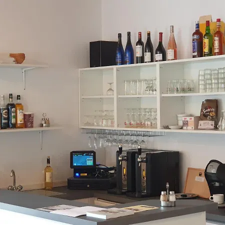 Hotel - Restaurant - Bar Saint Avit L Des Tchoumjeu
